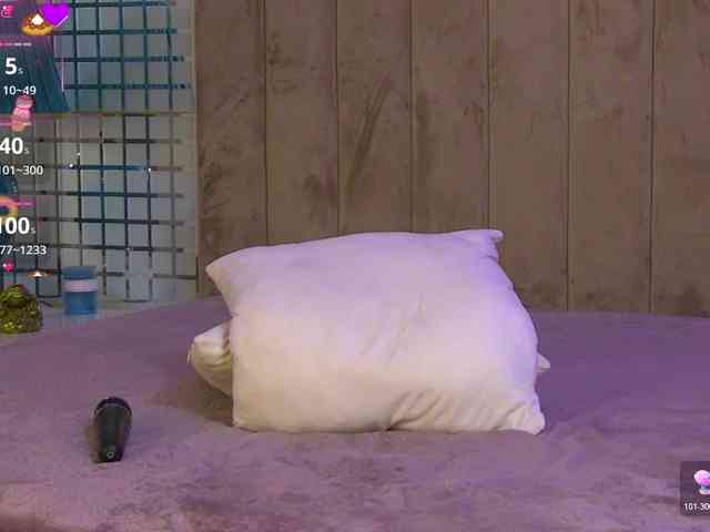 MiaAddison webcam