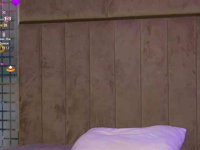 MiaAddison Live Webcam on BongaCams