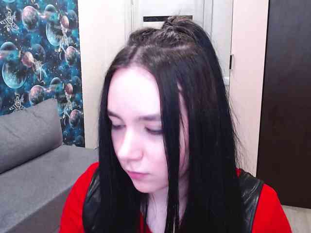 MonicaBrownie webcam