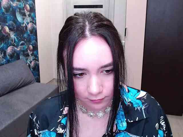 MonicaBrownie webcam