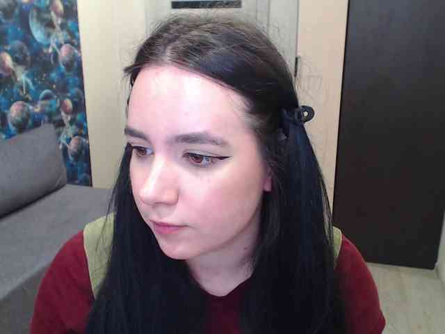 MonicaBrownie webcam