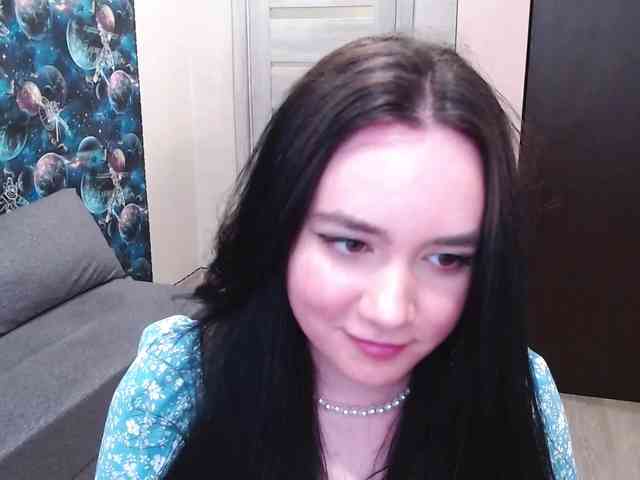 MonicaBrownie webcam