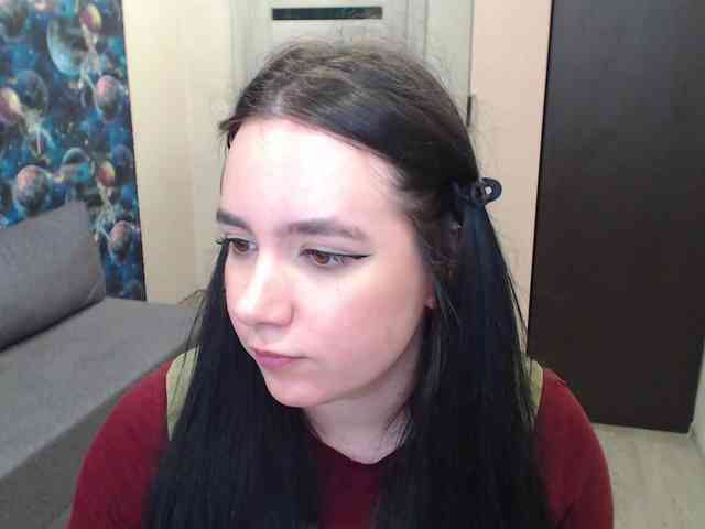 MonicaBrownie webcam