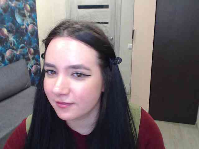 MonicaBrownie webcam