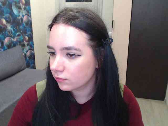 MonicaBrownie webcam