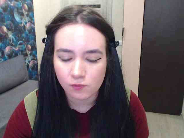 MonicaBrownie webcam
