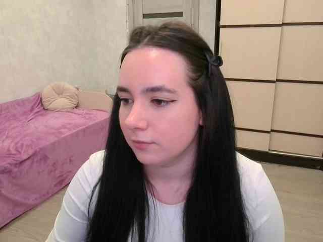 MonicaBrownie webcam
