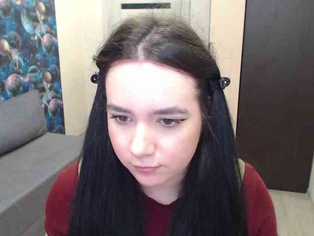 MonicaBrownie webcam
