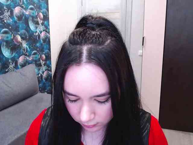 MonicaBrownie webcam