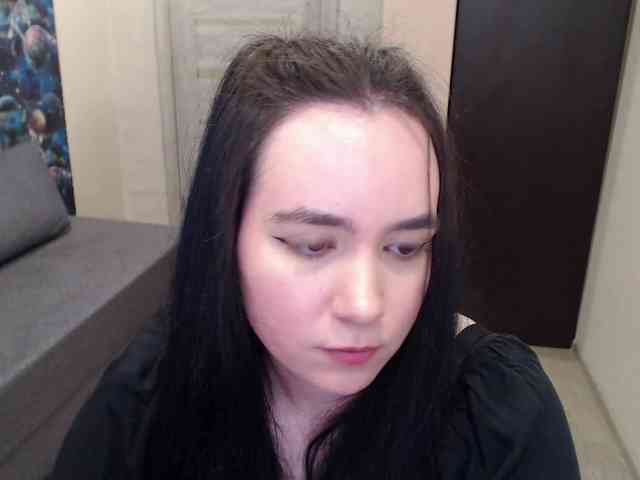 MonicaBrownie webcam