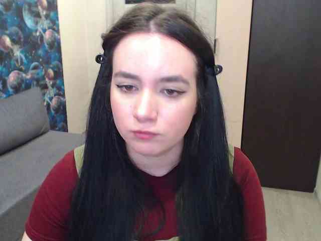 MonicaBrownie webcam