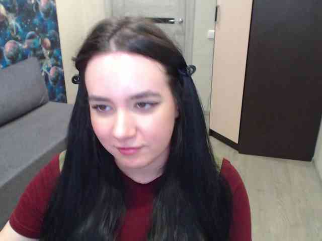 MonicaBrownie webcam