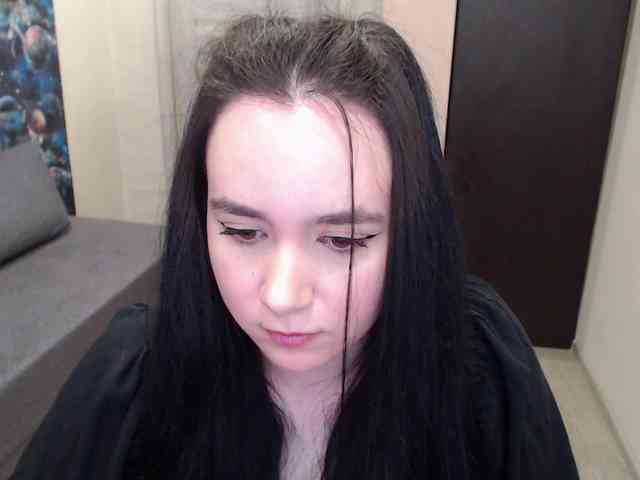 MonicaBrownie webcam