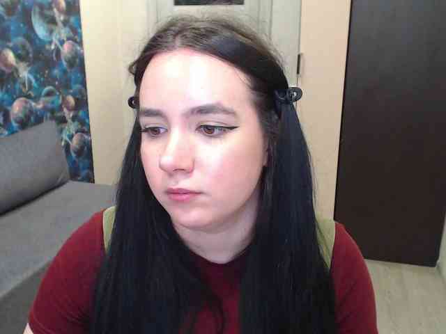 MonicaBrownie webcam