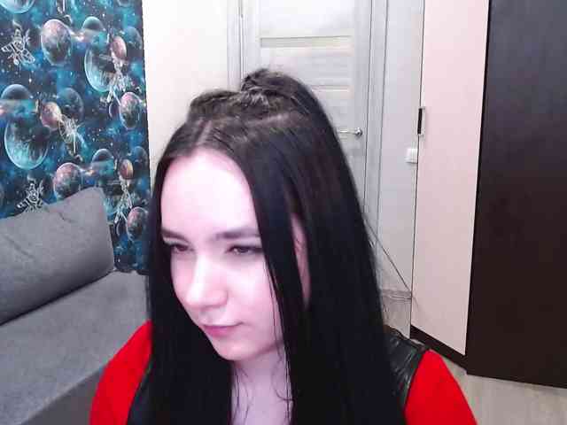 MonicaBrownie webcam