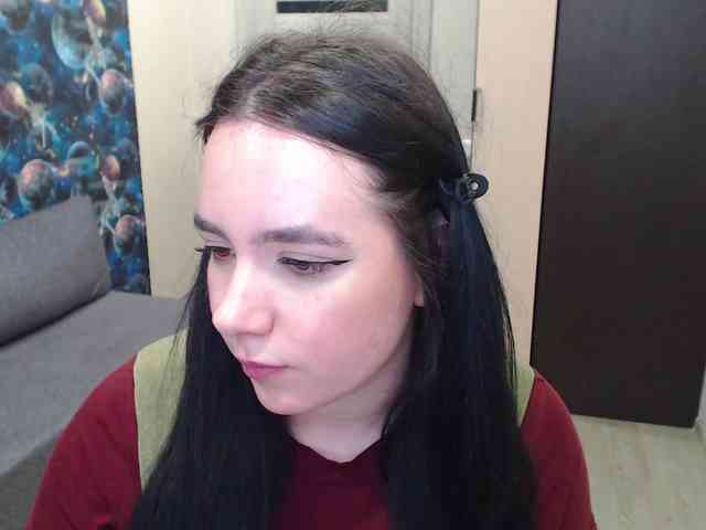 MonicaBrownie webcam