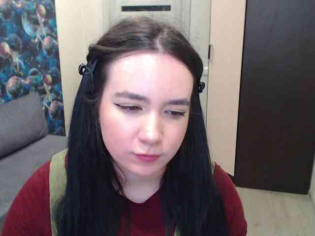 MonicaBrownie webcam