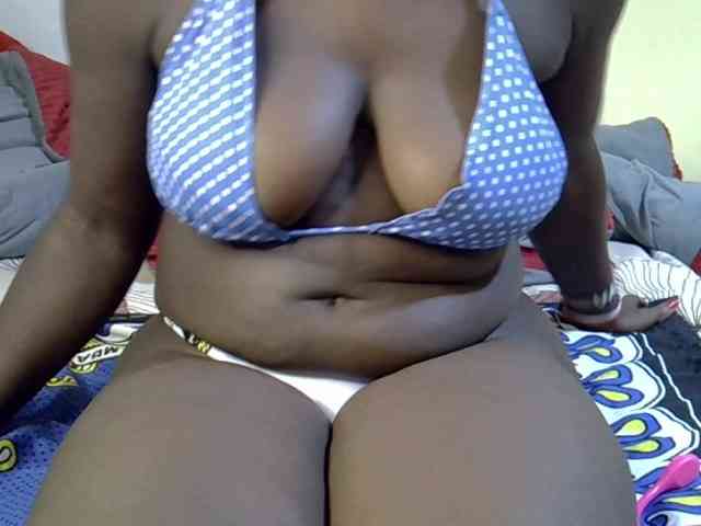 Sexyamadah-012 webcam