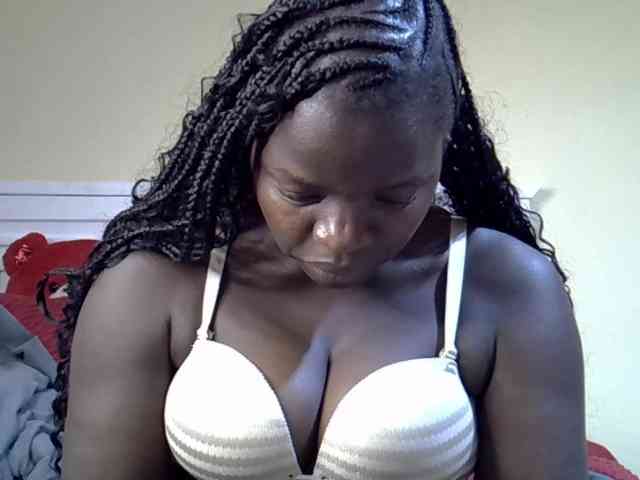 Sexyamadah-012 webcam