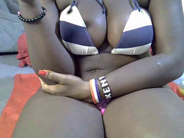 Sexyamadah-012 webcam