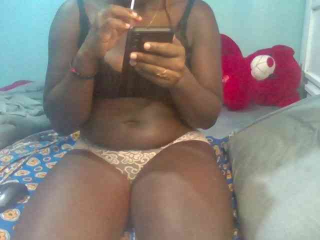 Sexyamadah-012 webcam