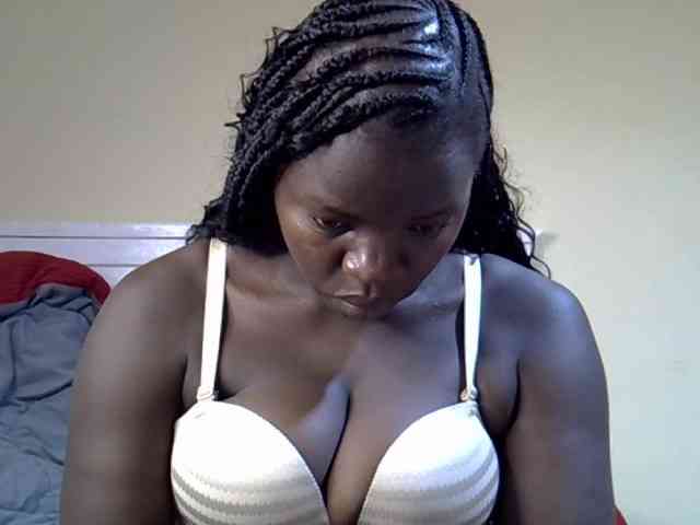 Sexyamadah-012 webcam