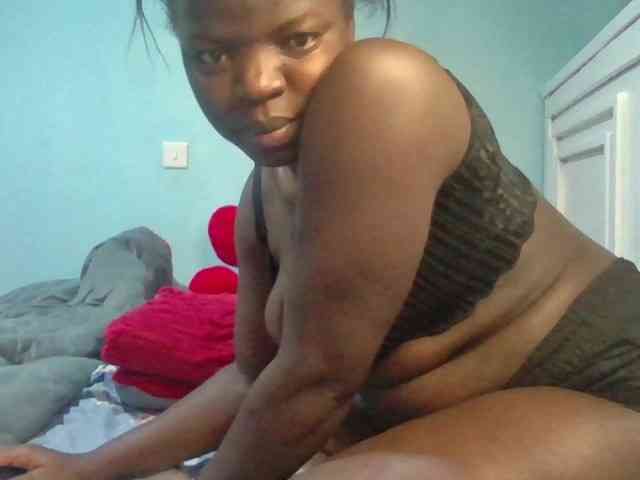 Sexyamadah-012 webcam