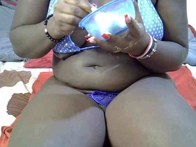 Sexyamadah-012 webcam