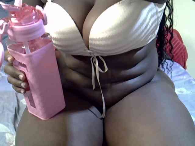 Sexyamadah-012 webcam