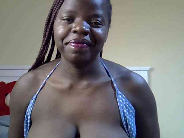 Sexyamadah-012 webcam