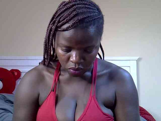 Sexyamadah-012 webcam