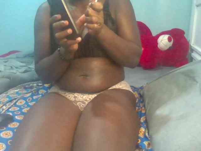 Sexyamadah-012 webcam