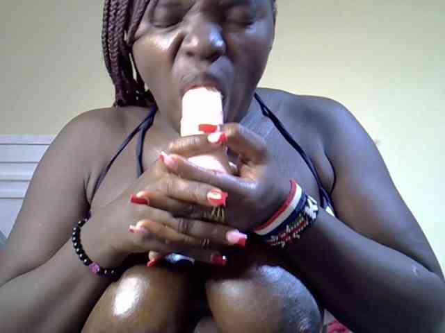 Sexyamadah-012 webcam