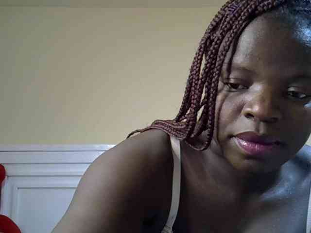 Sexyamadah-012 webcam