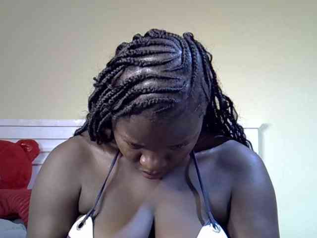 Sexyamadah-012 webcam