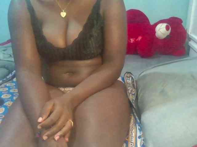 Sexyamadah-012 webcam