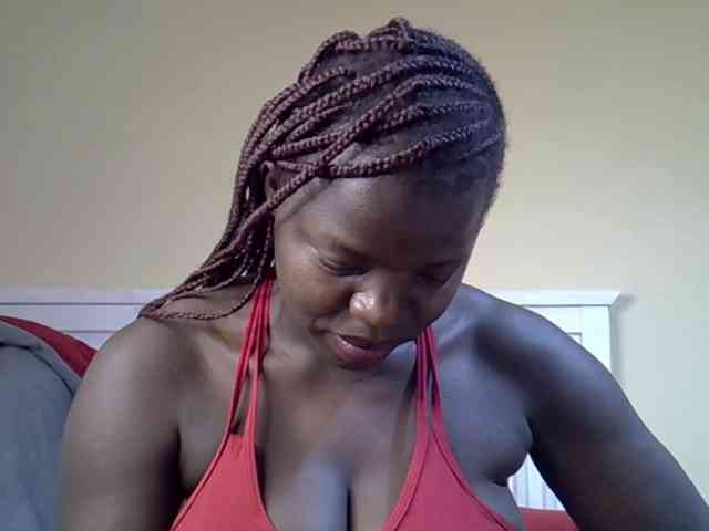 Sexyamadah-012 webcam