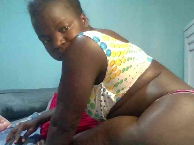 Sexyamadah-012 webcam