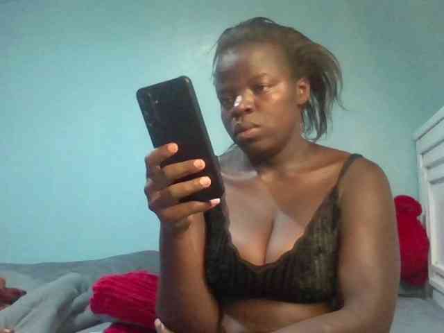 Sexyamadah-012 webcam
