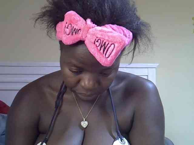 Sexyamadah-012 webcam