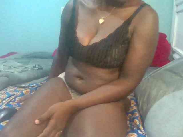 Sexyamadah-012 webcam