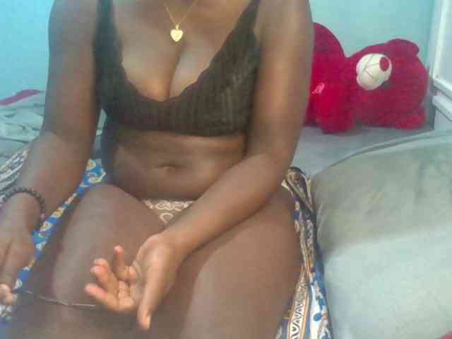 Sexyamadah-012 webcam
