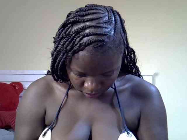 Sexyamadah-012 webcam