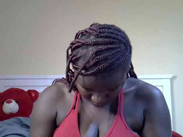 Sexyamadah-012 webcam