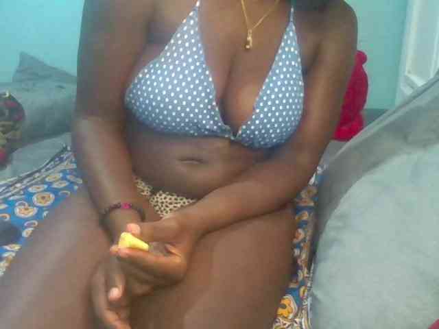 Sexyamadah-012 webcam