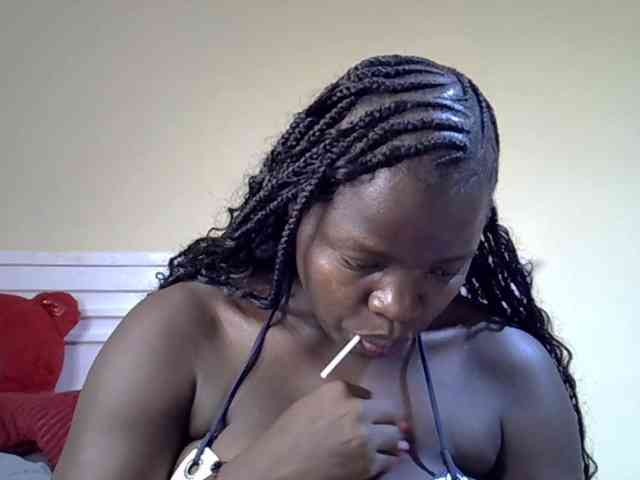 Sexyamadah-012 webcam