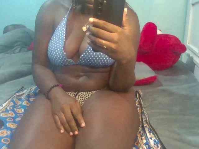 Sexyamadah-012 webcam