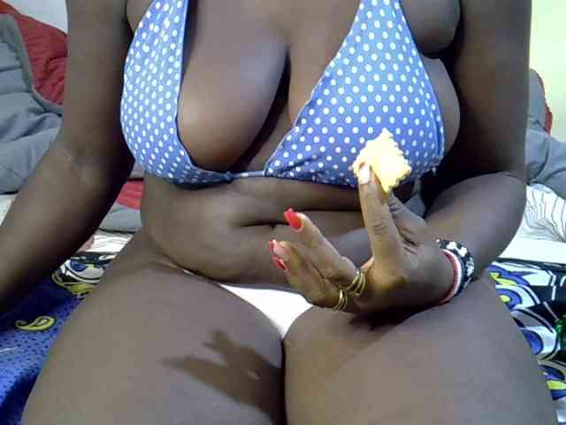 Sexyamadah-012 webcam