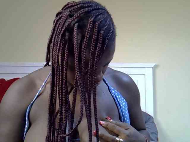 Sexyamadah-012 webcam