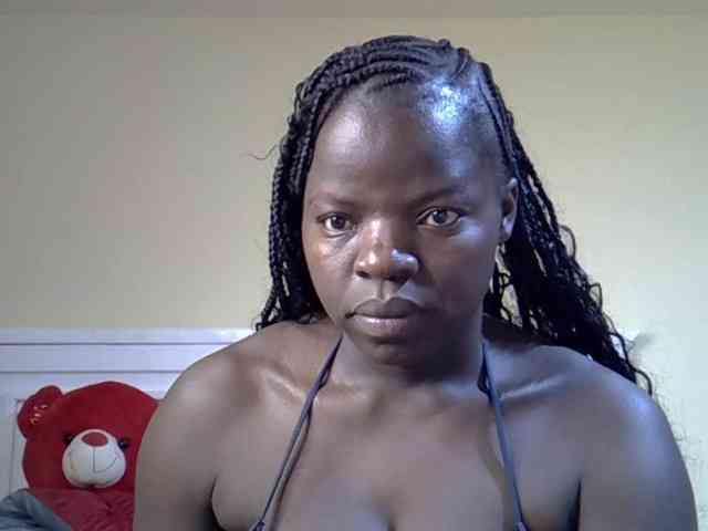 Sexyamadah-012 webcam